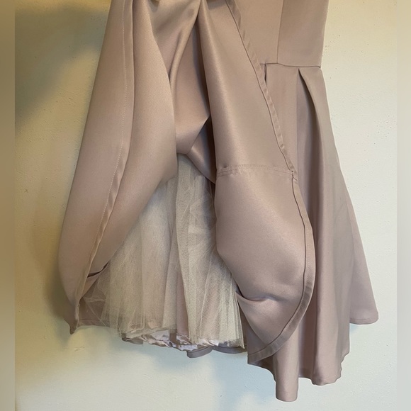 Chi Chi London High-neck Cocktail Dress - Picture 4 of 4